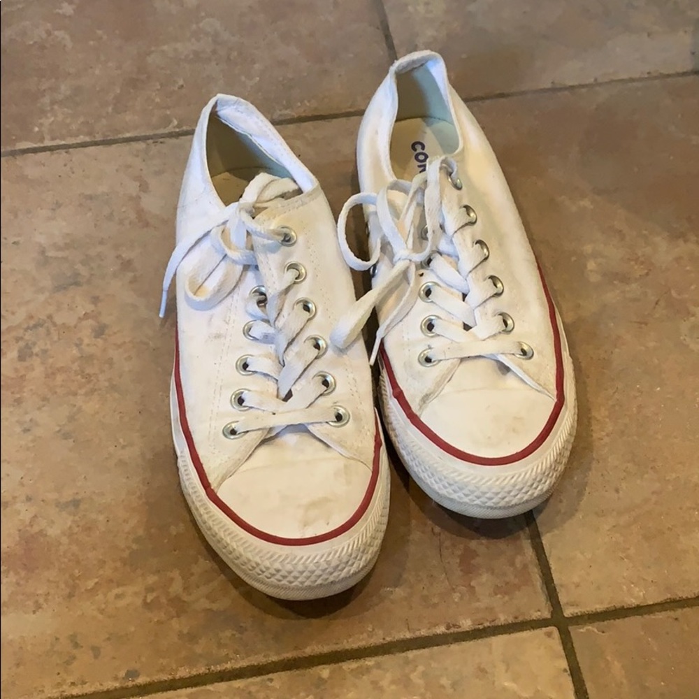 Low Top Chick Taylor Shoes